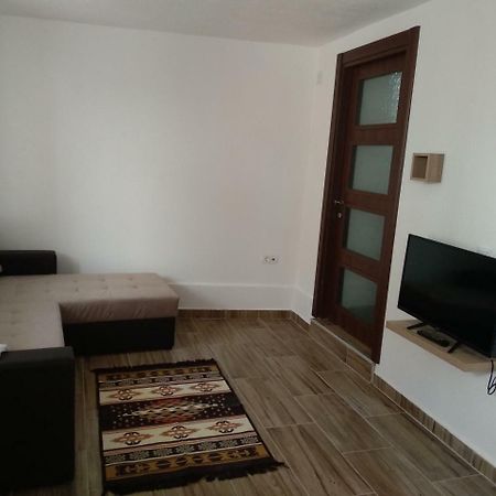 At George'S Apartments Охрид Екстериор снимка