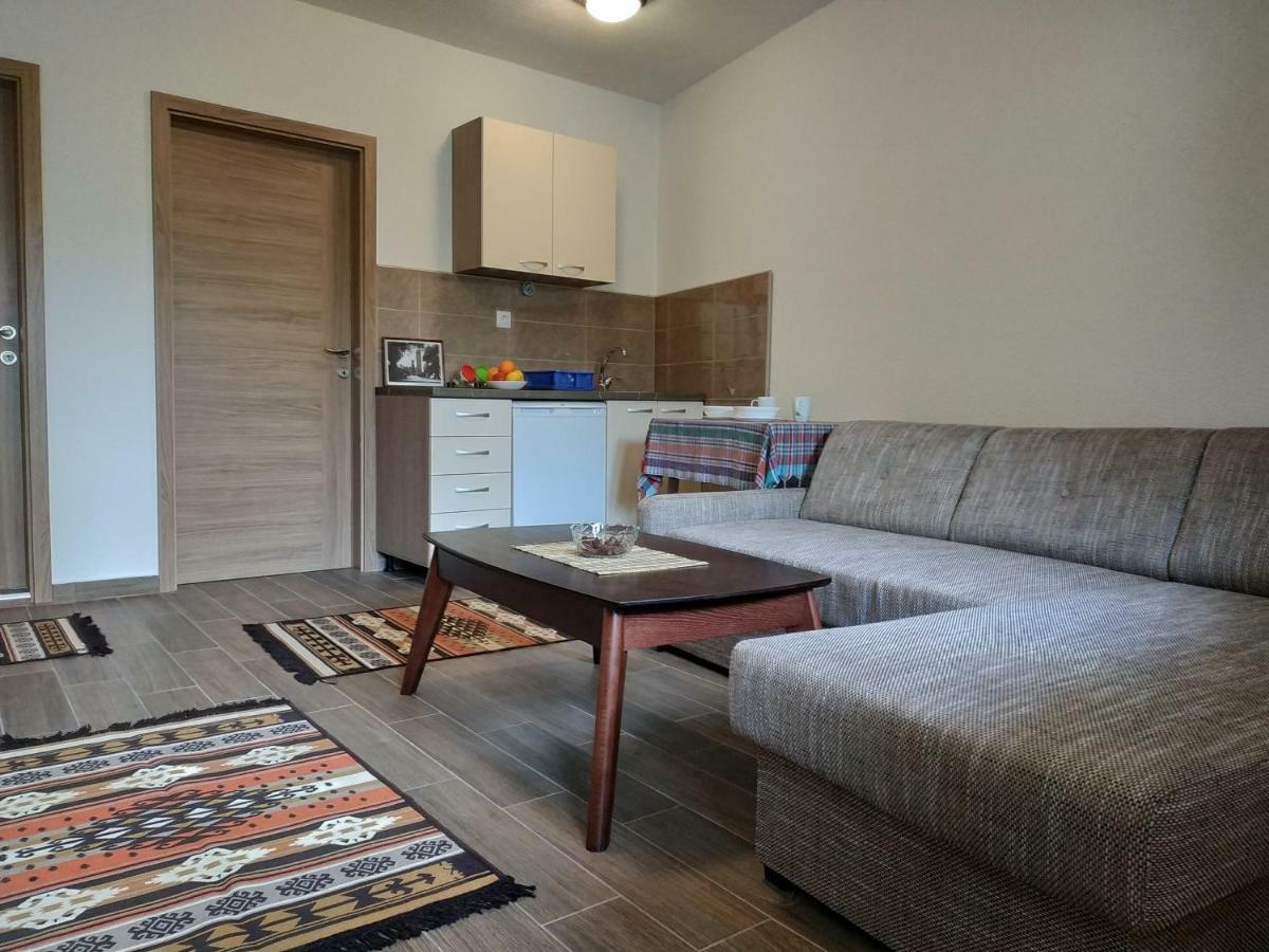 At George'S Apartments Охрид Екстериор снимка